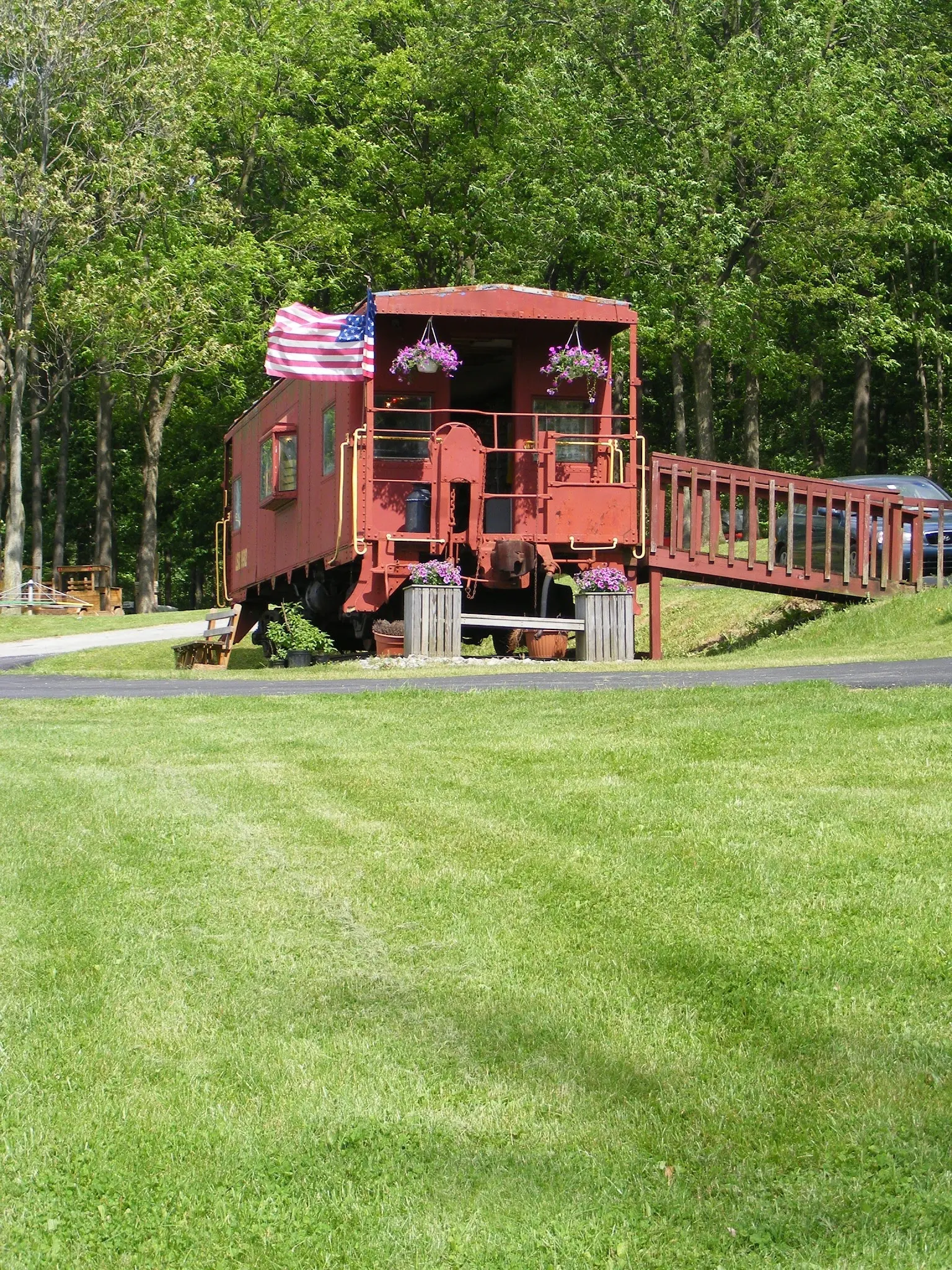 The Loose Caboose Campground