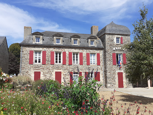 Photo 2 - Mairie