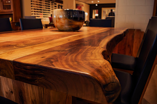 Live Edge - Visual