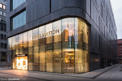 Louis Vuitton Warsaw , Mazovia(+48 22 450 30 00) Poland