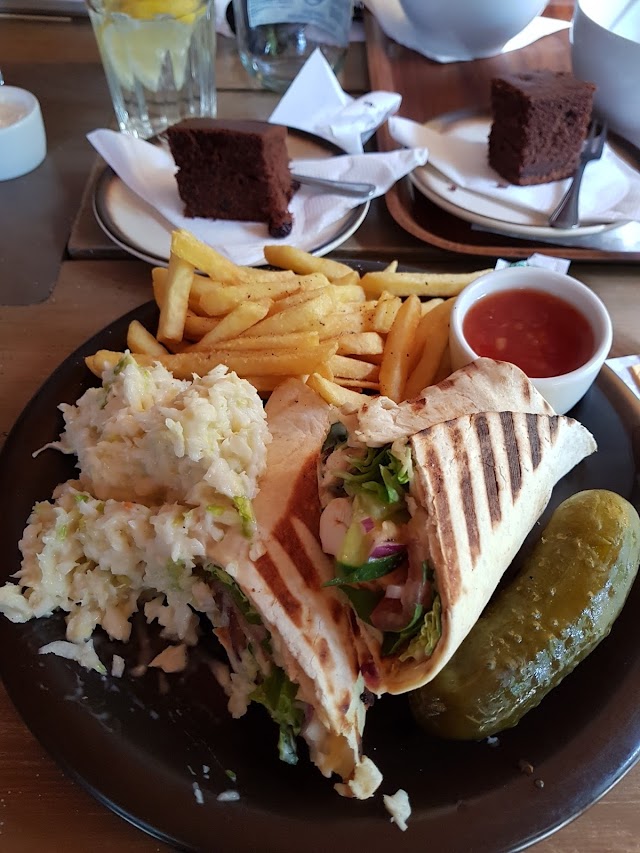 Lolek. Pub