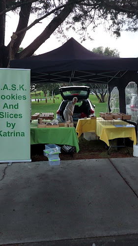 Waikanae Community Market Phone number