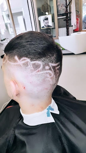 BARBER TONOLLI
