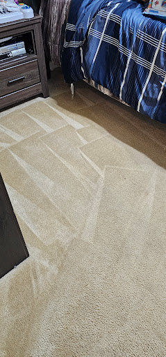 In-Out Commercial Cleaning Services We Make Cleaning Look Good - Thumbnail