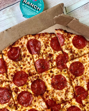 Domino's Pizza by null