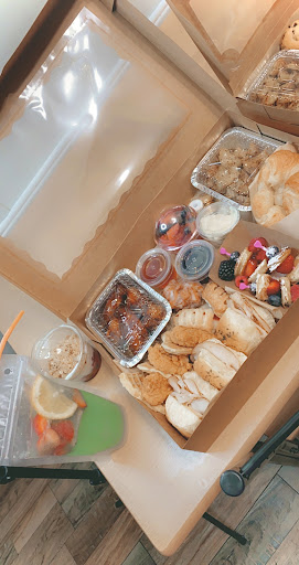 Brunch & Munch Gallery - United States