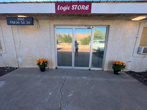 Logic Store - Visual