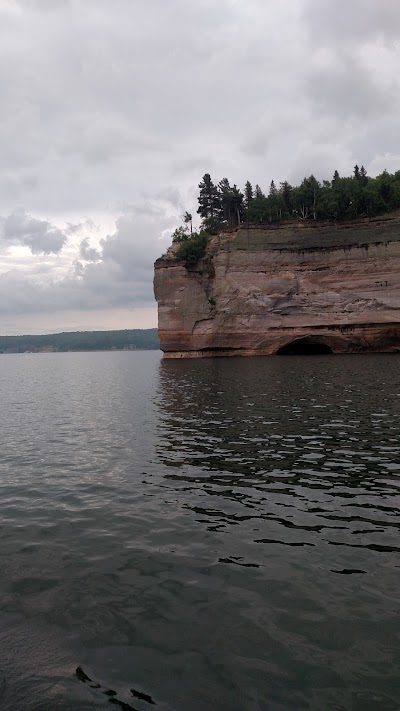 Photos of Pictured Rocks Inn & Suites