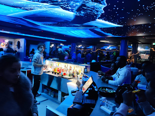 Aquarius pub - Visual