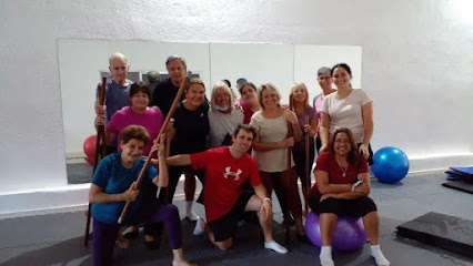 Entrenoterapia Clinica fisioterapia y ejercicio fisico para adultos mayores