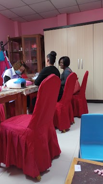 Hongye Salon, Author: Natasha Ng'uni