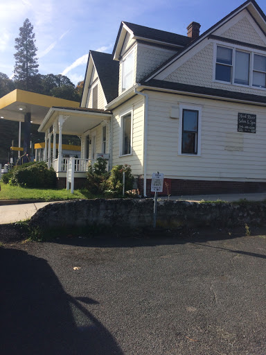 Hood River Salon & spa - Thumbnail
