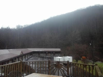Photos of Four Seasons Lodge