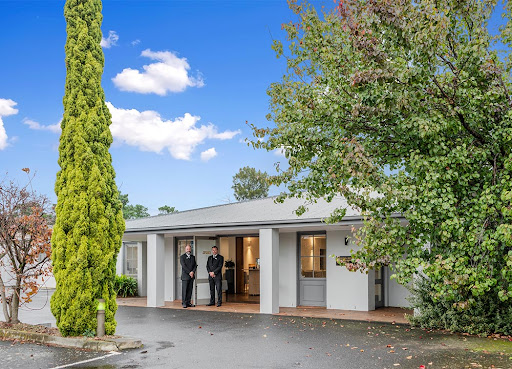 Le Pine Funerals inc Werribee Funerals - Thumbnail