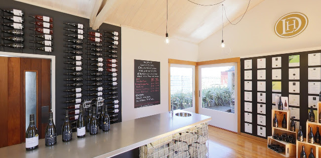 Lawson's Dry Hills Winery & Cellar Door - Liquor store