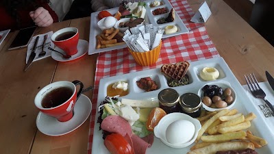 Photos of Tesad&uuml;f