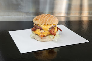 Photo n°2 de La Broche à Marseille (Saladerie)