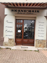 Photo n°4 de Skand’hair coiffure mixte à Saint-Priest (Salon de coiffure)
