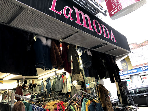 La Moda Boutique