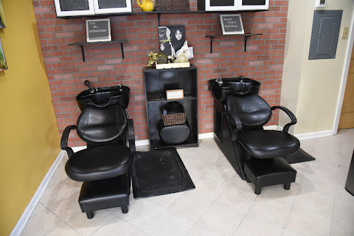 Relax She's Natural Salon - Thumbnail