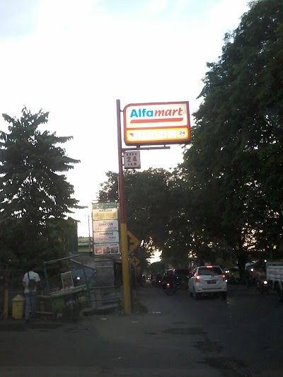 Photos of Alfamart Bangsal