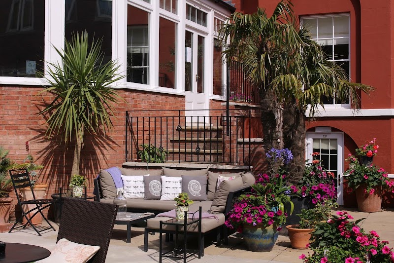 Darwin's Townhouse photo 2