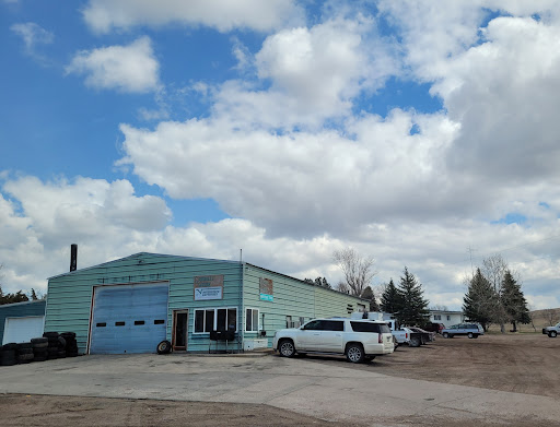 Sandhills Auto & Tractor Garage