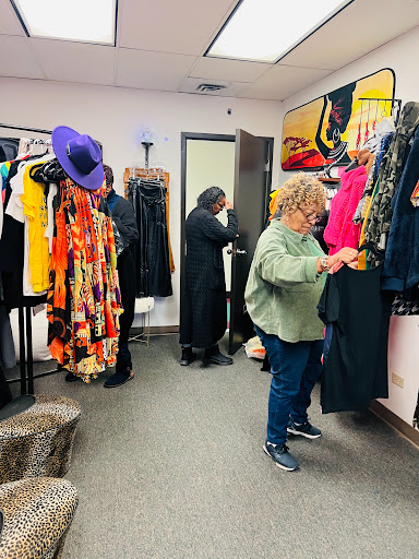 Cheryl Renee's Closet, Boutique - Thumbnail