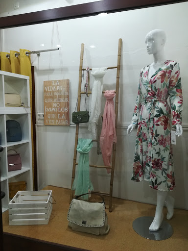 Mía moda y complementos - Visual