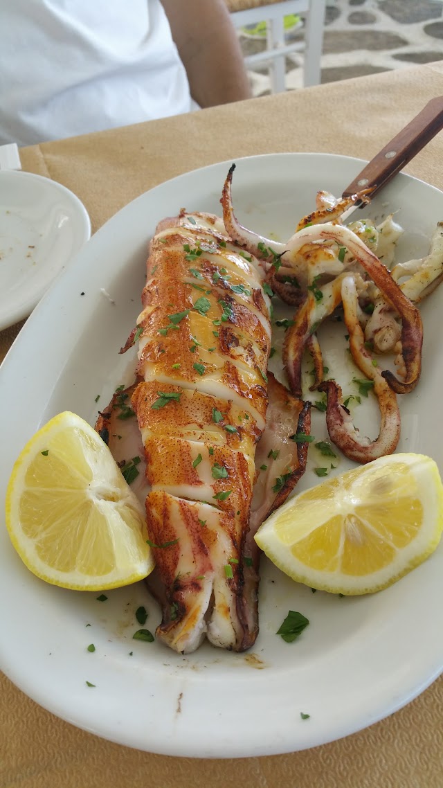 ταβέρνα μπαλκόνι (Taverna Il Balcone)