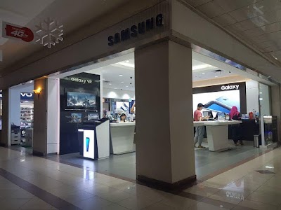 Photos of Samsung Experience Store - Mall Pekanbaru By Best N Cheap