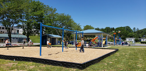 Schultz Circle Park Playground - Thumbnail