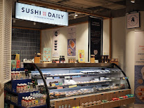 Sushi Daily Monoprix Mozart Vitrine à Paris