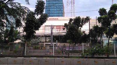Photos of Honda Kebon Jeruk