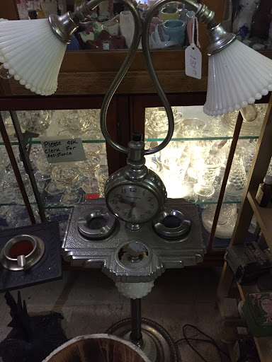 Gene's Collectibles - Thumbnail