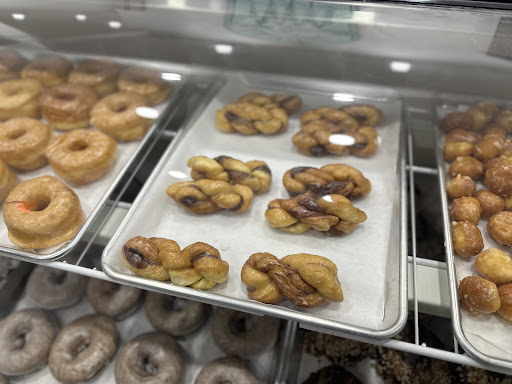 Lake Donuts - Visual