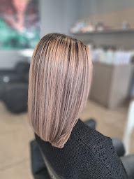 Photo n°2 de Studio avenue à La Motte-Servolex (Salon de coiffure)