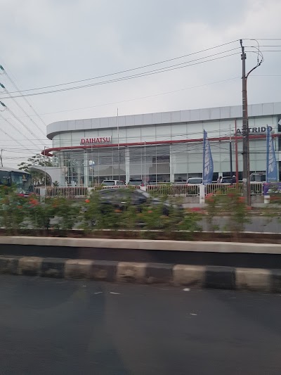 Photos of Daihatsu Astrido Serpong