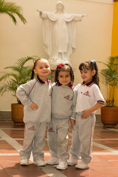 Photos of Colegio Eucar&iacute;stico de la Milagrosa