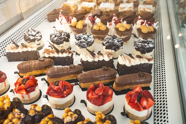 Opinii despre Epoca Patisserie Mykonos - Ζαχαροπλαστείο Μύκονος în Μύκονος - Αρτοποιείο