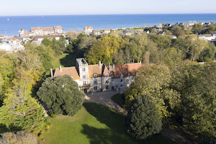 Photo n°1 de Château de Bernières à Bernières-sur-Mer (Location d'appartement de vacances)