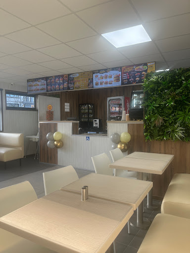 Photo 3 - Str’eat burger