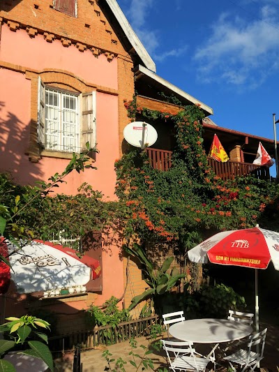 Photos of Les Trois Makis
