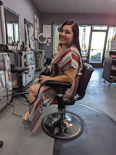 Blowout Beauty Salon - Thumbnail
