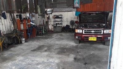 Photos of Servi Kias Y Hyundai El Mompys
