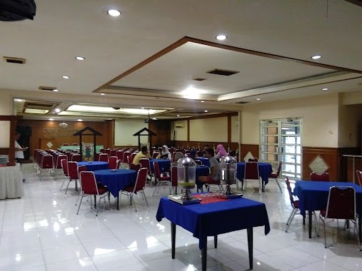 Crown Hotel, Tasikmalaya, Author: Ardi Kautsar