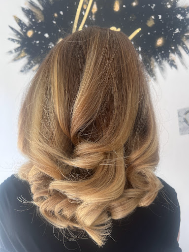 Luna Grace Hair - Thumbnail