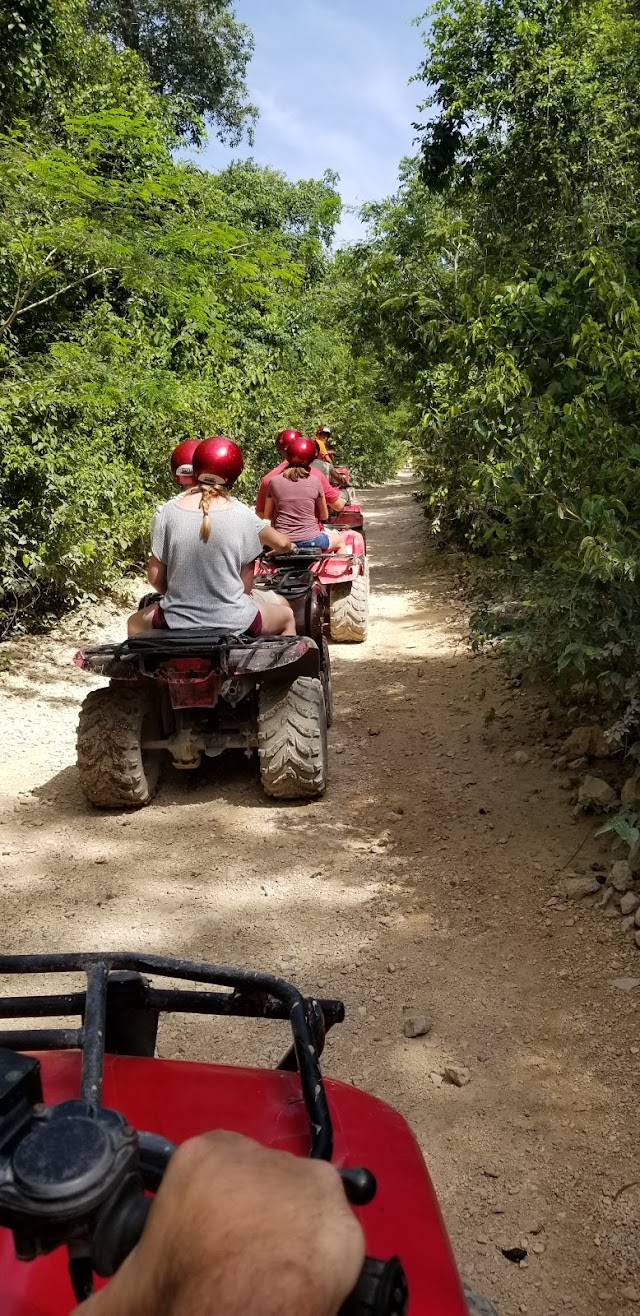 Cenote Tak Be Lum
