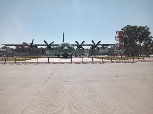 Parque Cultural Y Recreativo Centenario De La Fuerza Aerea. - Thumbnail