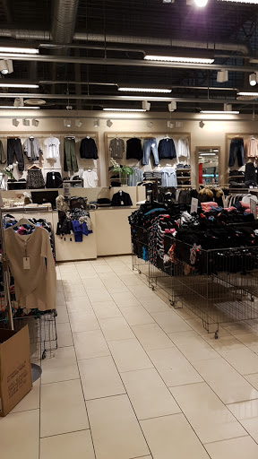 Nice Clothes - Visual